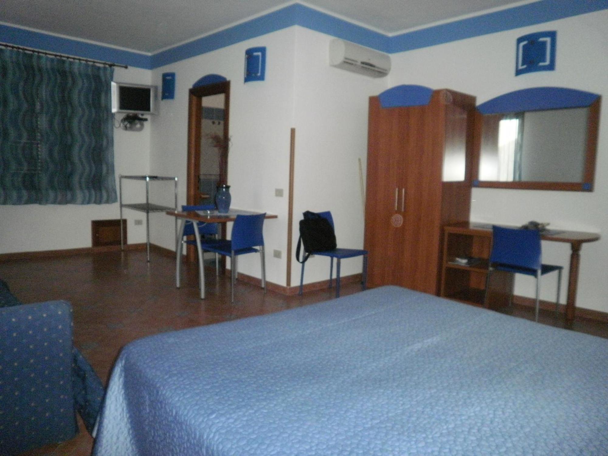 Aparthotel Sogni Nel Blu Isola di Ustica Pokoj fotografie