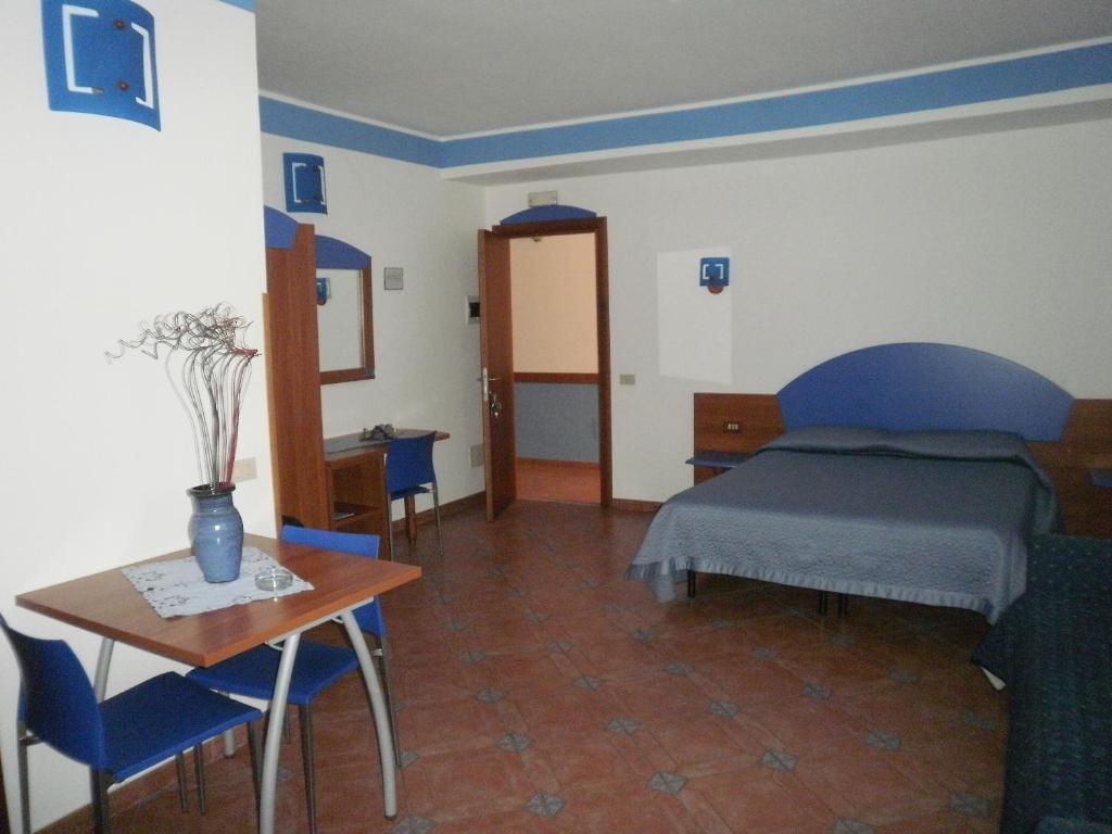 Aparthotel Sogni Nel Blu Isola di Ustica Pokoj fotografie
