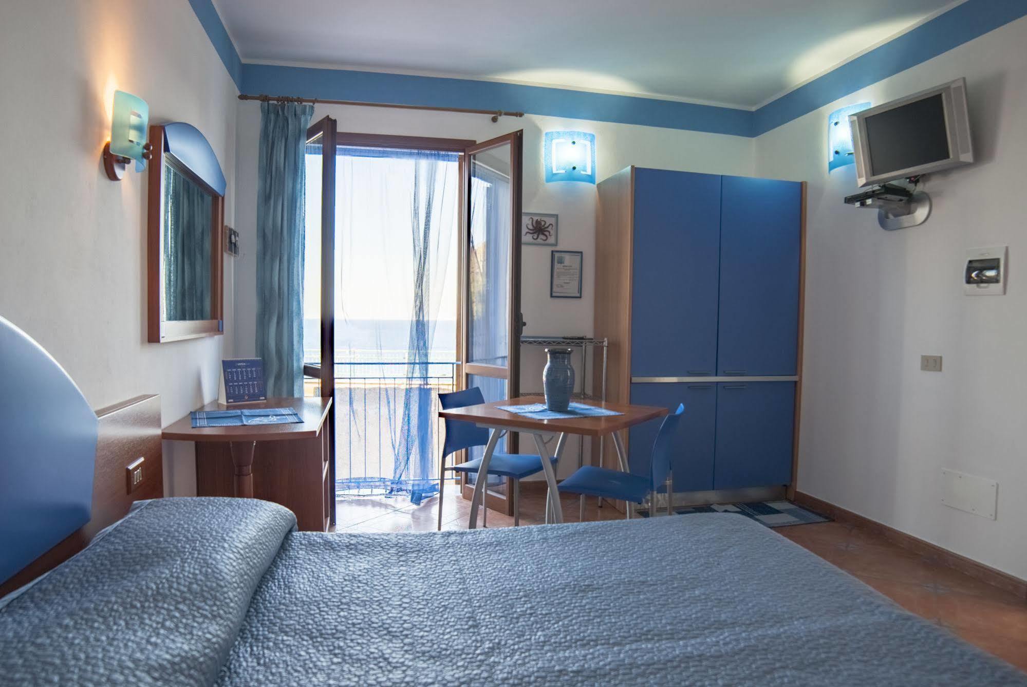 Aparthotel Sogni Nel Blu Isola di Ustica Exteriér fotografie